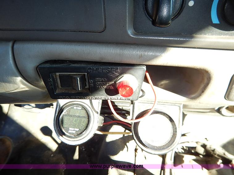 image for item I5140 2000 Ford F450 Super Duty flatbed dump truck