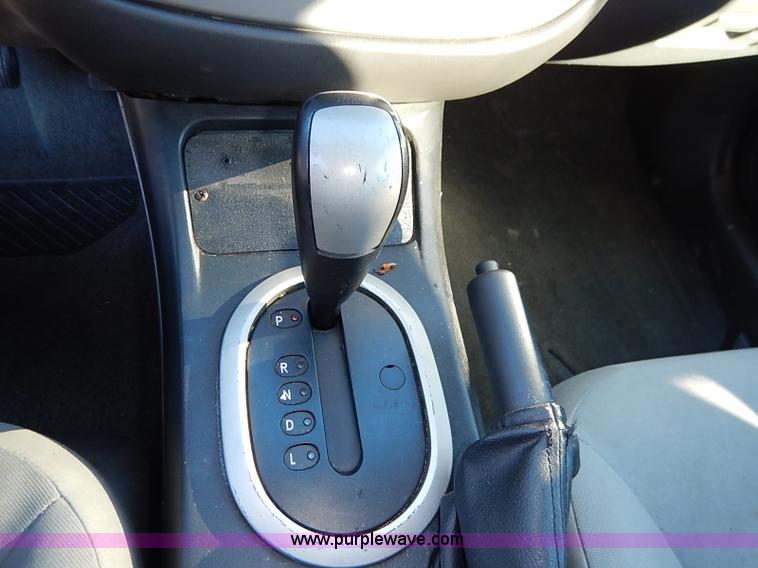 image for item I5141 2005 Ford Escape Hybrid SUV