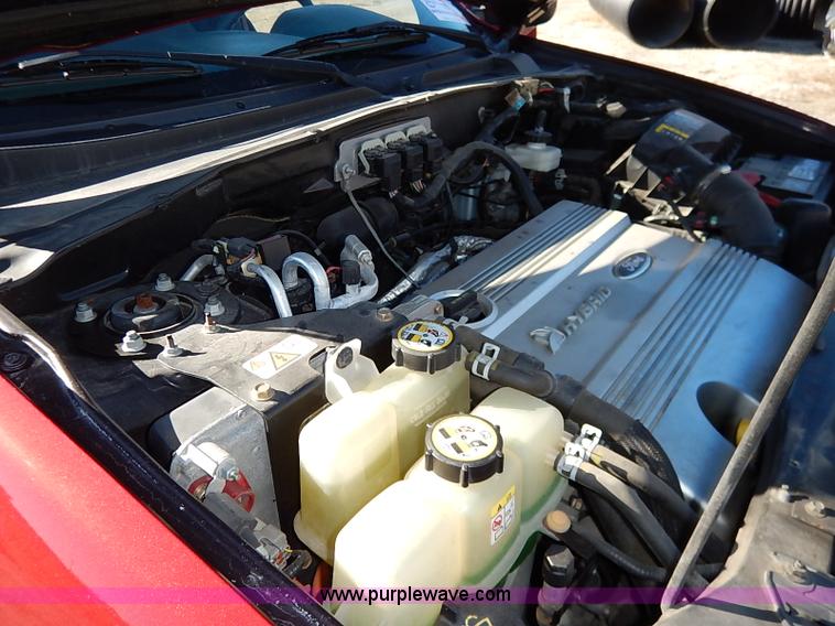 image for item I5141 2005 Ford Escape Hybrid SUV