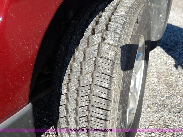 image for item I5141 2005 Ford Escape Hybrid SUV