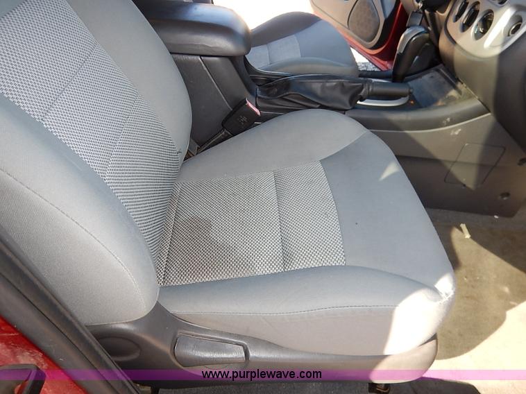 image for item I5141 2005 Ford Escape Hybrid SUV