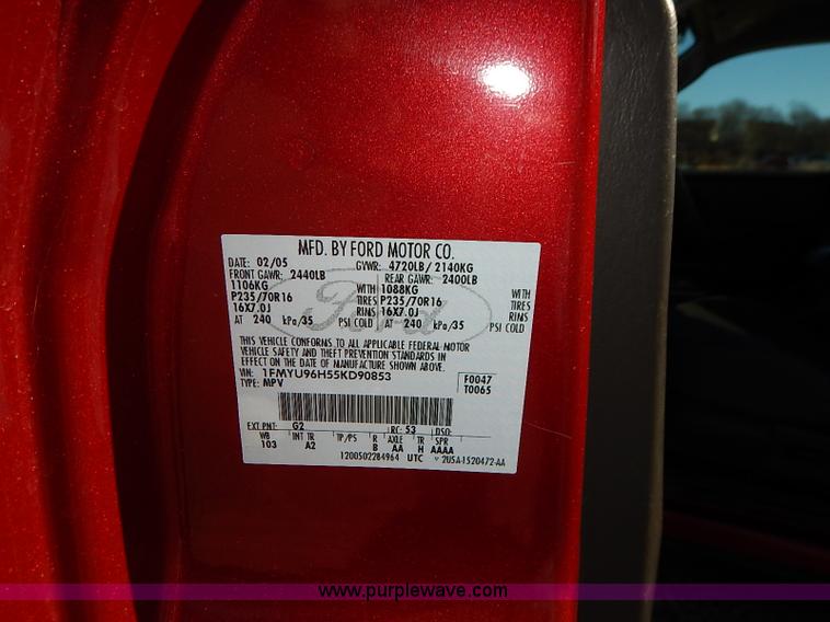 image for item I5141 2005 Ford Escape Hybrid SUV