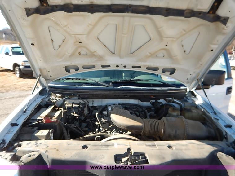 image for item I5143 2006 Ford F150 XL SuperCab pickup truck