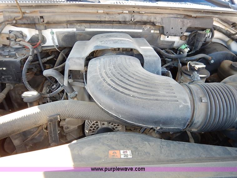 image for item I5144 2001 Ford F150 XL SuperCab pickup truck