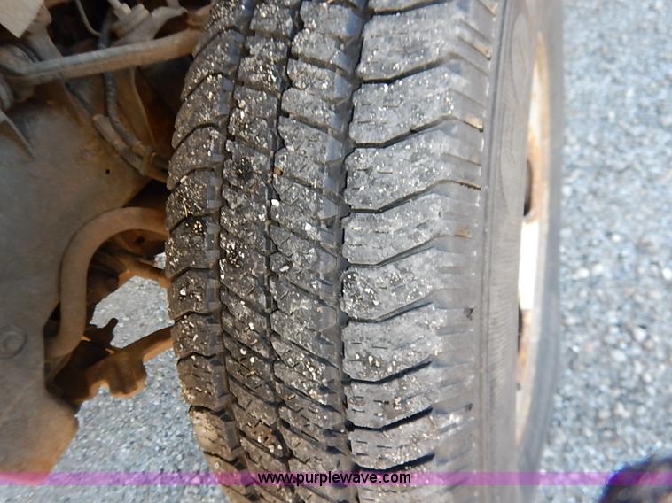 image for item I5144 2001 Ford F150 XL SuperCab pickup truck