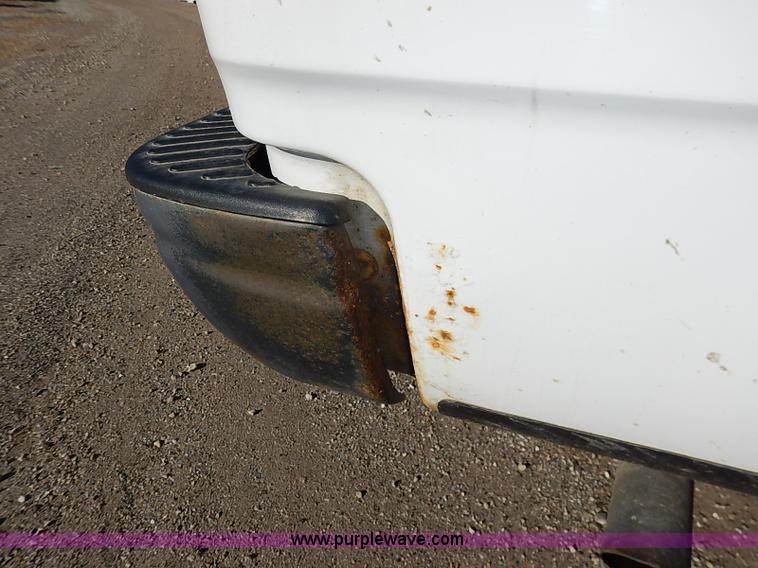 image for item I5144 2001 Ford F150 XL SuperCab pickup truck