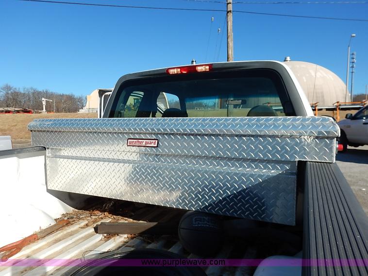 image for item I5144 2001 Ford F150 XL SuperCab pickup truck