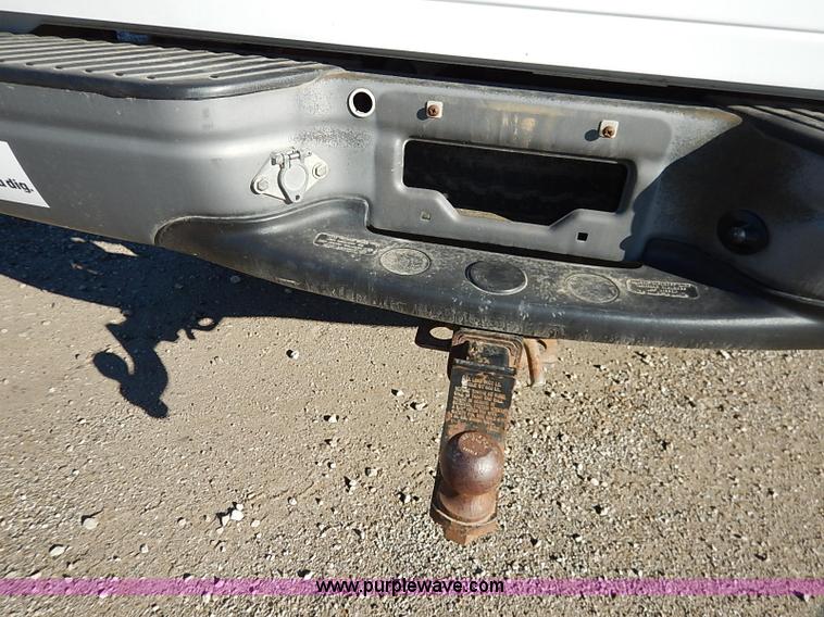 image for item I5144 2001 Ford F150 XL SuperCab pickup truck