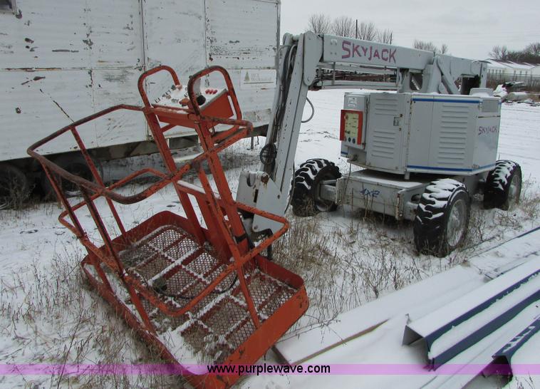 image for item I6662 1999 Sky Jack SJKB-40D boom lift