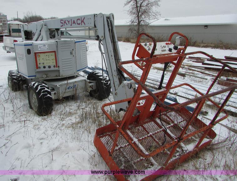 image for item I6662 1999 Sky Jack SJKB-40D boom lift