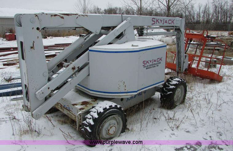 image for item I6662 1999 Sky Jack SJKB-40D boom lift