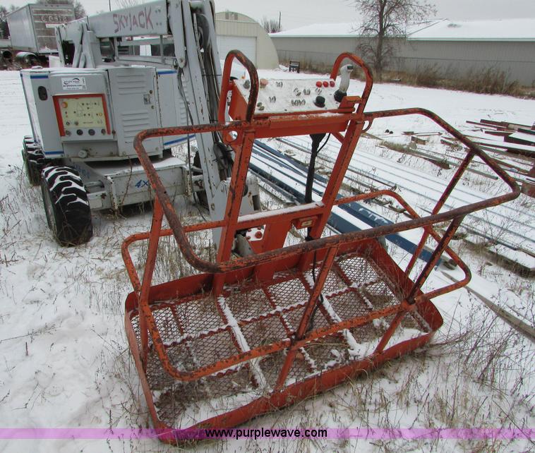 image for item I6662 1999 Sky Jack SJKB-40D boom lift