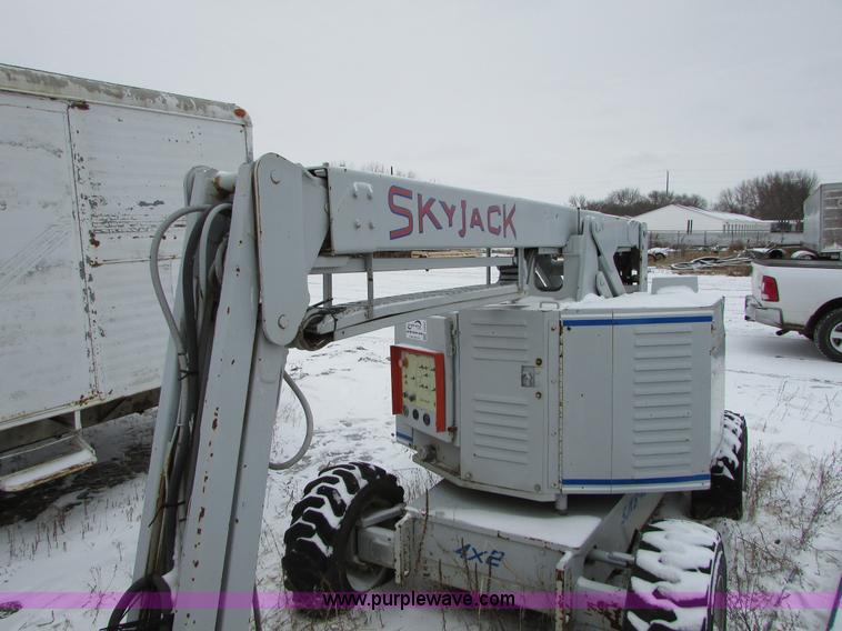 image for item I6662 1999 Sky Jack SJKB-40D boom lift