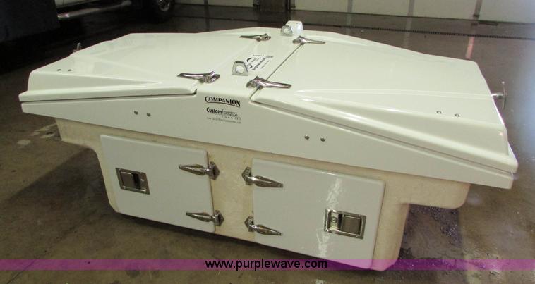 image for item I6663 Companion gun storage and hunting kennel truck box