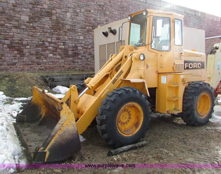 image for item I6666 1978 Ford A12 wheel loader