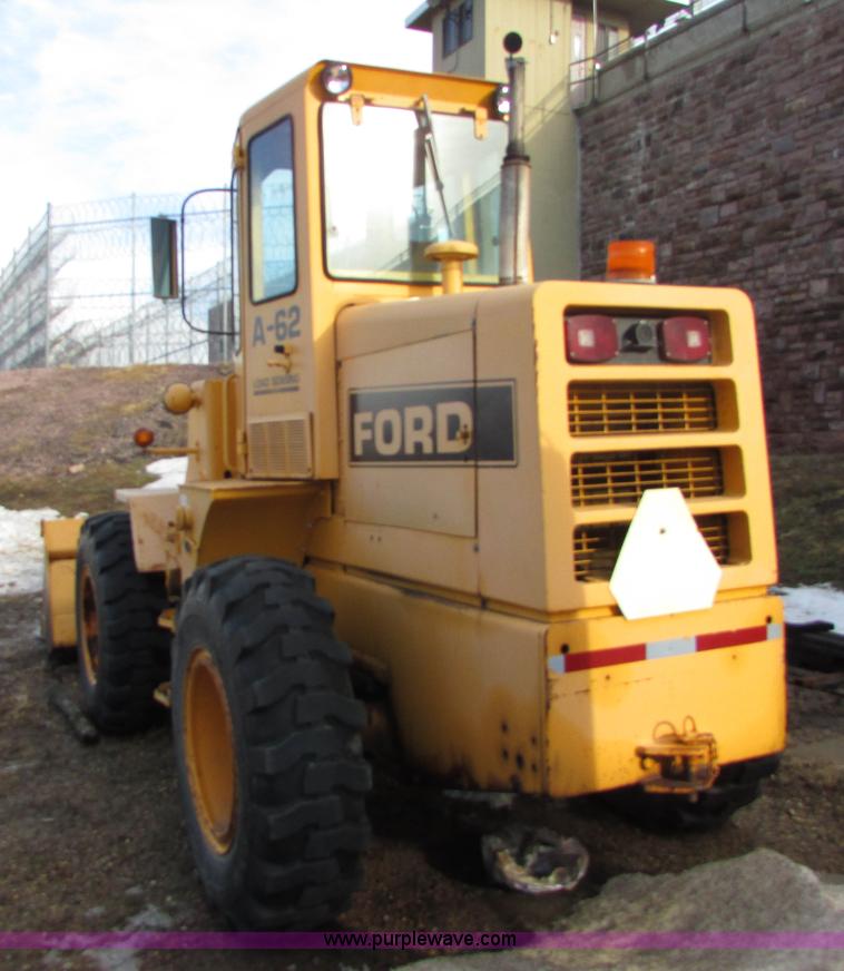 image for item I6666 1978 Ford A12 wheel loader