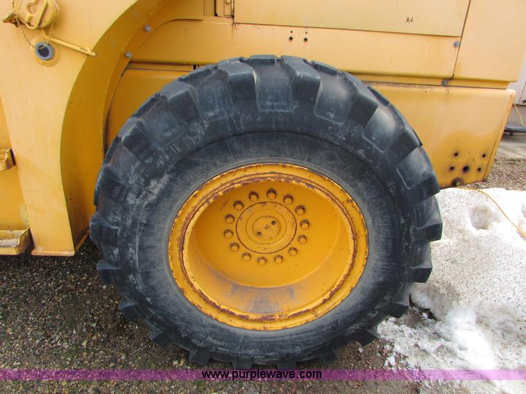 image for item I6666 1978 Ford A12 wheel loader