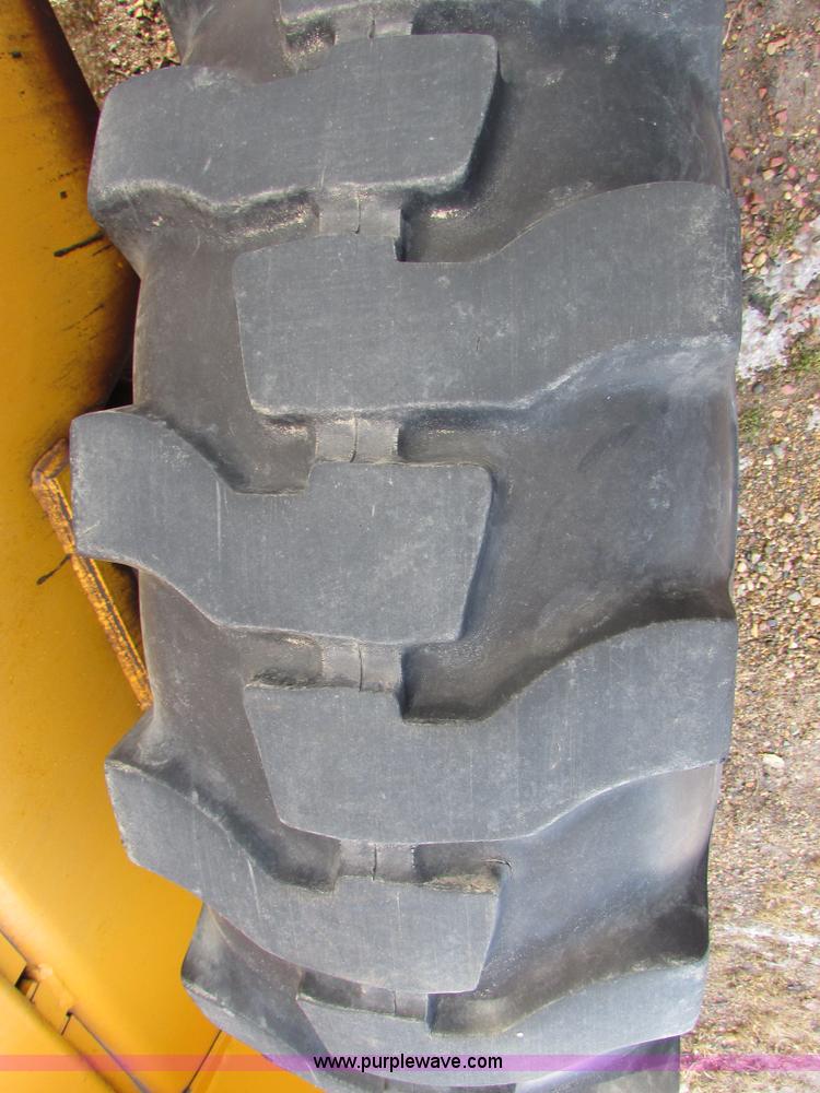 image for item I6666 1978 Ford A12 wheel loader