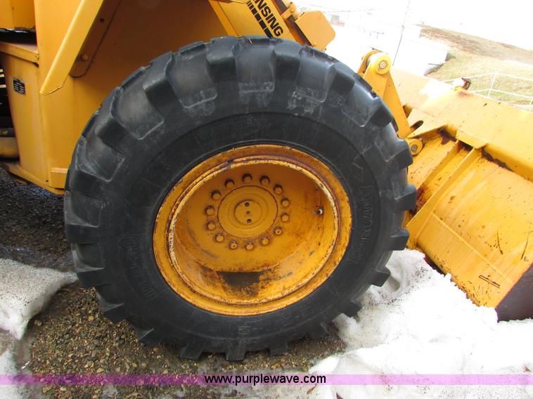 image for item I6666 1978 Ford A12 wheel loader