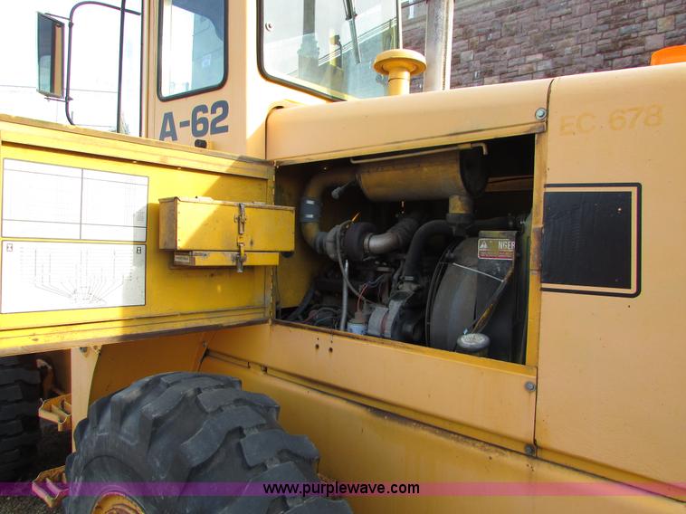 image for item I6666 1978 Ford A12 wheel loader