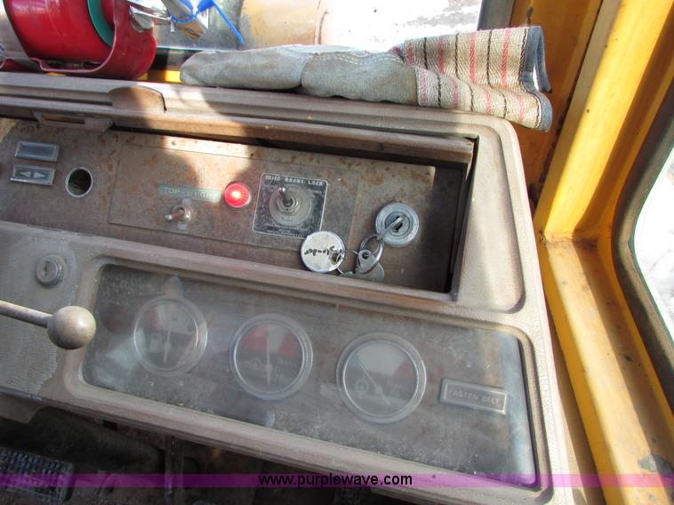 image for item I6666 1978 Ford A12 wheel loader