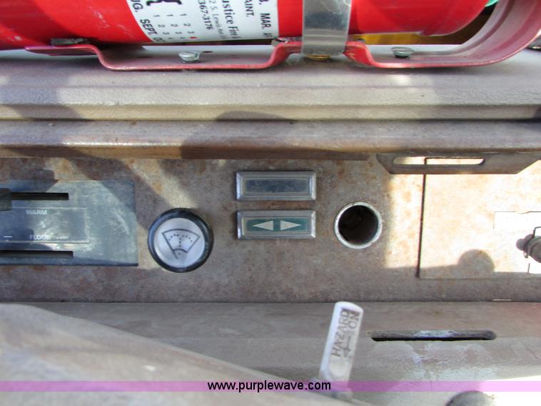 image for item I6666 1978 Ford A12 wheel loader