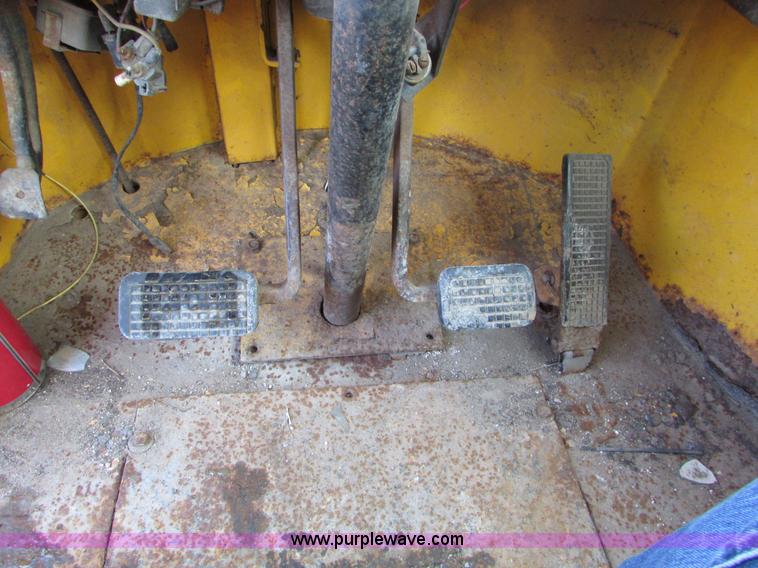 image for item I6666 1978 Ford A12 wheel loader