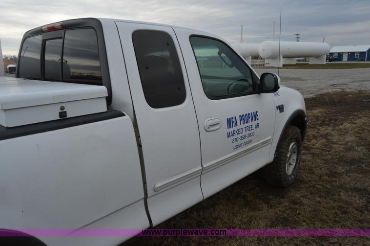 image for item I6862 2003 Ford F150 XLT FX4 SuperCab pickup truck