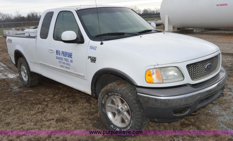 image for item I6862 2003 Ford F150 XLT FX4 SuperCab pickup truck