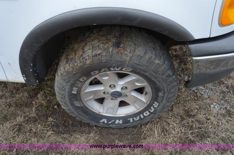 image for item I6862 2003 Ford F150 XLT FX4 SuperCab pickup truck