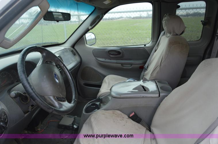 image for item I6862 2003 Ford F150 XLT FX4 SuperCab pickup truck