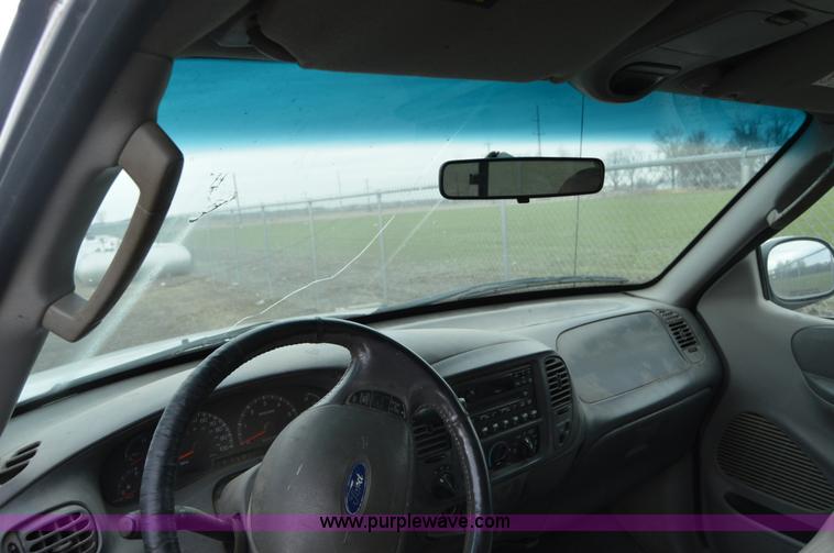 image for item I6862 2003 Ford F150 XLT FX4 SuperCab pickup truck