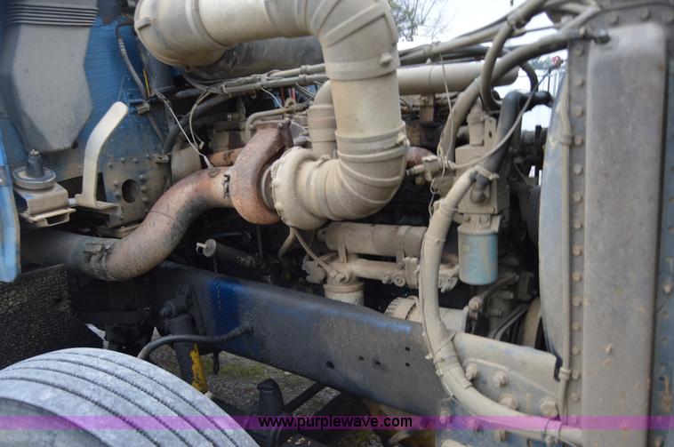 image for item I6864 1989 Freightliner FLD120 fuel truck