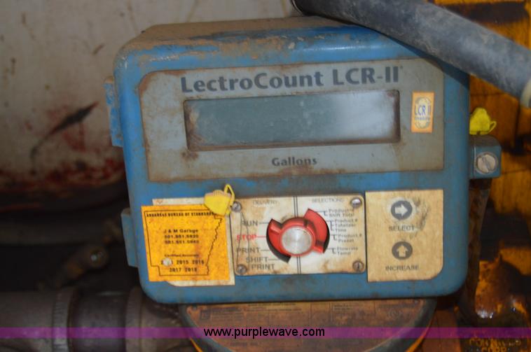 image for item I6864 1989 Freightliner FLD120 fuel truck