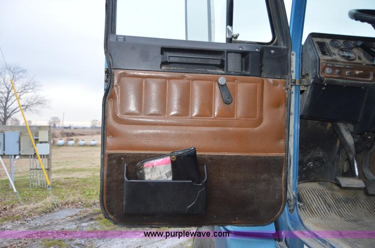 image for item I6864 1989 Freightliner FLD120 fuel truck