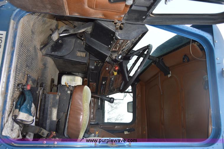 image for item I6864 1989 Freightliner FLD120 fuel truck