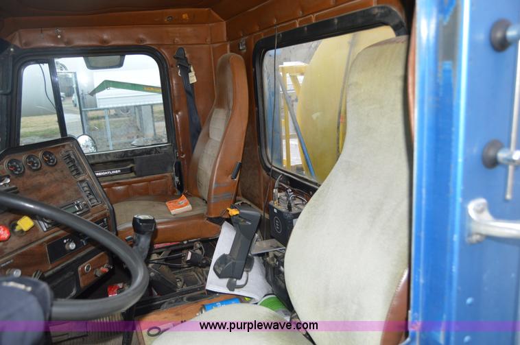 image for item I6864 1989 Freightliner FLD120 fuel truck
