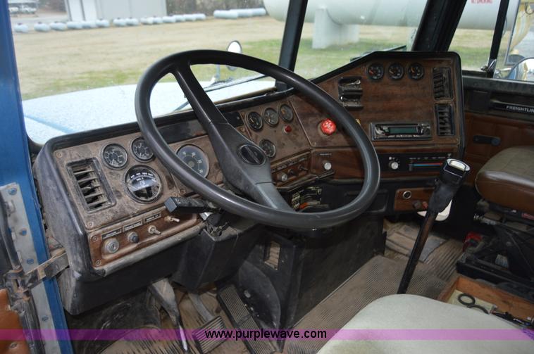 image for item I6864 1989 Freightliner FLD120 fuel truck