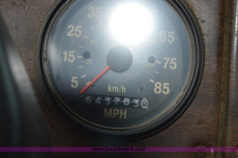 image for item I6864 1989 Freightliner FLD120 fuel truck