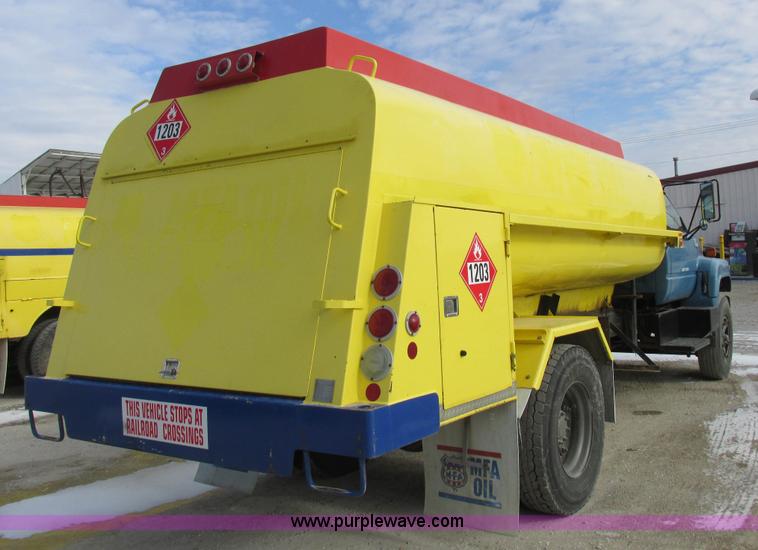 image for item I8811 1993 Chevrolet Kodiak fuel truck