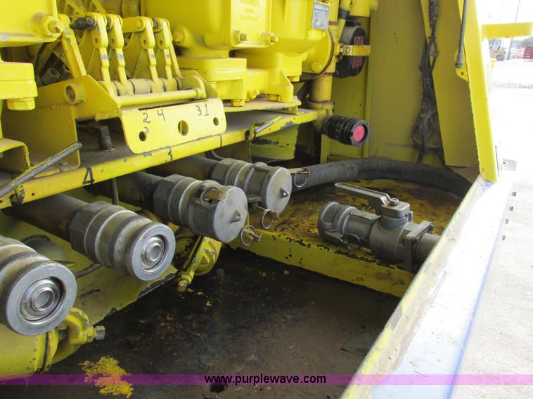 image for item I8811 1993 Chevrolet Kodiak fuel truck