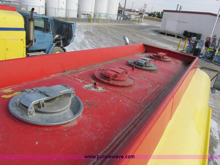 image for item I8811 1993 Chevrolet Kodiak fuel truck