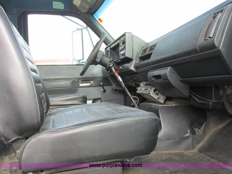 image for item I8811 1993 Chevrolet Kodiak fuel truck