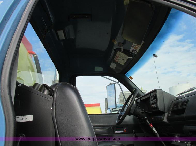 image for item I8811 1993 Chevrolet Kodiak fuel truck