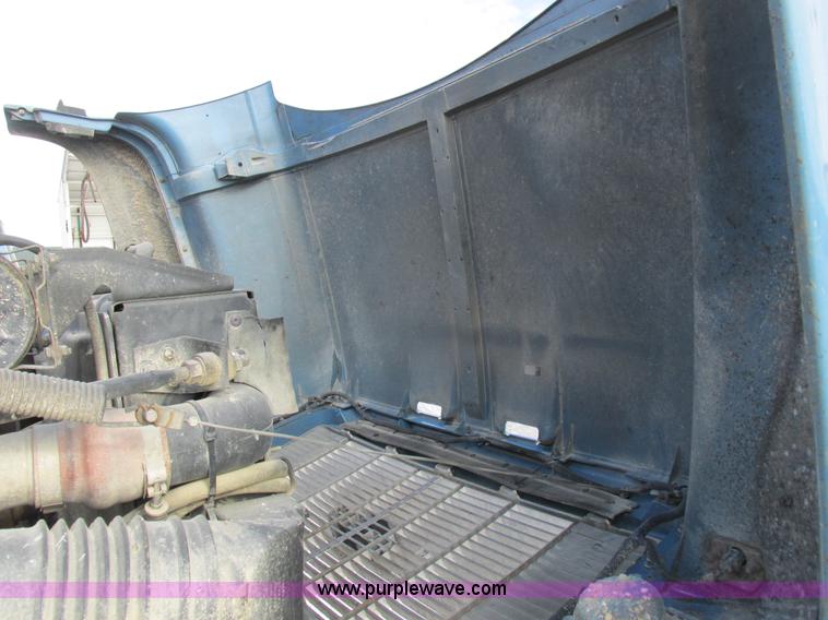 image for item I8811 1993 Chevrolet Kodiak fuel truck