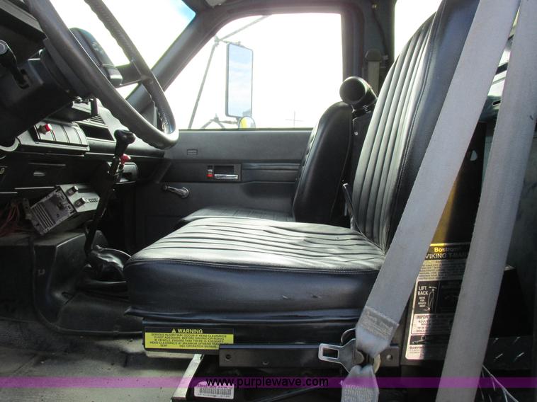 image for item I8811 1993 Chevrolet Kodiak fuel truck