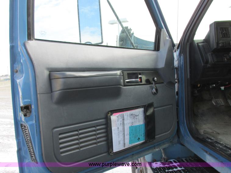 image for item I8811 1993 Chevrolet Kodiak fuel truck