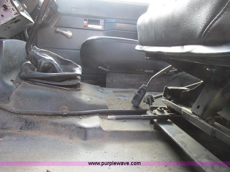 image for item I8811 1993 Chevrolet Kodiak fuel truck