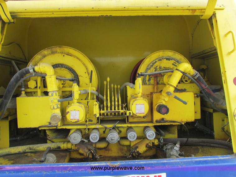 image for item I8813 1998 Freightliner FL70 fuel truck