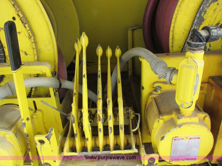 image for item I8813 1998 Freightliner FL70 fuel truck